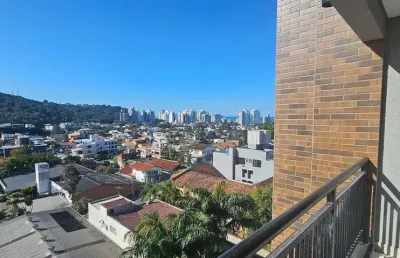 Excelente apartamento de 2 dormitórios sendo uma suíte próximo a praia brava