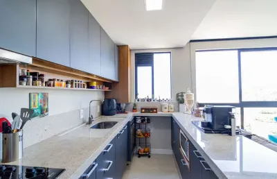 Apartamento padrão 2 dormitórios sendo uma suíte na beira rio em itajaí sc - preço de ocasião