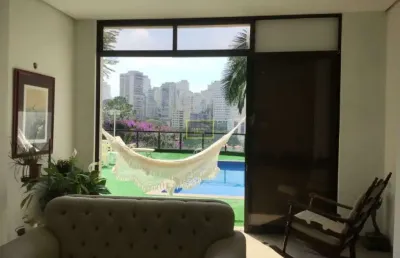 Casa com 4 quartos à venda na Rua Traipu, 1167, Pacaembu, São Paulo