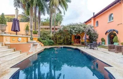 Casa com arquitetura europeia para venda no jardim guedala