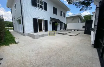 Sobrado residencial bem localizado, proximo do jokey club, fácil acesso a marginal do rio pinheiros