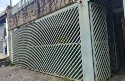 Casa com 2 quartos à venda na Rua Maracanã, 142, Vila Ipojuca, São Paulo