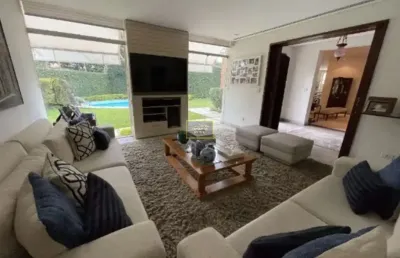 Casa com 4 quartos para alugar na Rua Aramanaí, 282, Vila Madalena, São Paulo