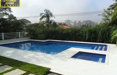 Sobrado no pacaembu com piscina, churrasqueira e 10 vagas