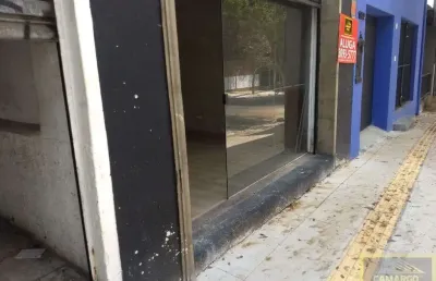 Casa comercial com 3 salas para alugar na Rua Mourato Coelho, 1206, Vila Madalena, São Paulo