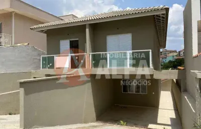 Sobrado novo - 3 dormitórios - condomínio villa d&#039;este - jardim rio das pedras - cotia/sp