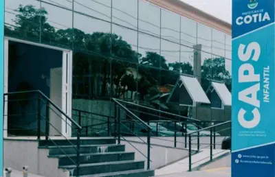 Sala comercial para alugar na Rua Topázio, Jardim Nomura, Cotia
