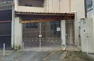 Casa com 3 quartos para alugar na Rua Salma, Parque São George, Cotia