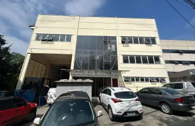 Galpão  com  1030 m²  no centro empresarial trade hill - cotia/sp