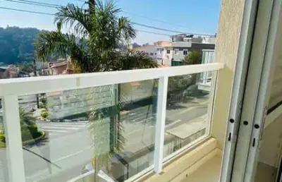 Sobrado com 03 quartos- condomínio vila d&#039;este -jardim rio das pedras - cotia/sp