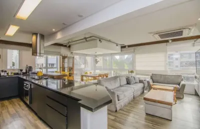 Apartamento mobiliado de 3 quartos com 2 vagas à venda no bairro bela vista em porto alegre