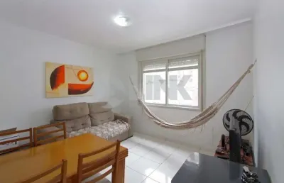 Apartamento de 2 quartos com 1 vaga à venda no bairro santana em porto alegre