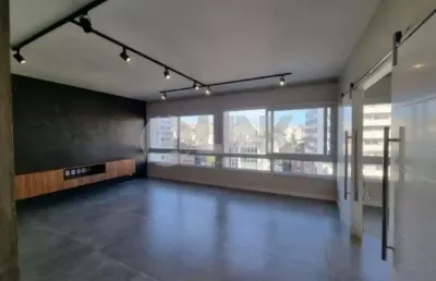 Apartamento 3 dormitórios com 1 vaga de garagem à venda no bairro moinhos de vento em porto alegre próximo do parcão