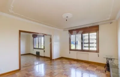 Apartamento de 3 dormitórios à venda no bairro centro histórico em porto alegre próximo ao hospital santa casa