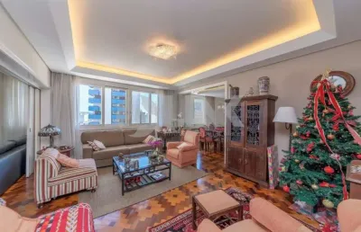 Apartamento de 3 dormitórios sendo 1 suíte com 1 vaga de garagem à venda no bairro rio branco em porto alegre próximo ao parcão