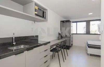 Apartamento studio mobiliado com 1 quarto à venda no bairro rio branco em porto alegre