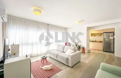 Apartamento de 2 quartos 2 suítes com 2 vagas à venda no bairro menino deus em porto alegre