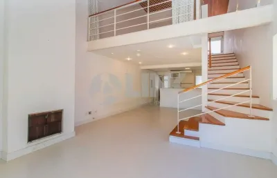 Apartamento duplex de 1 quarto com 2 vagas de garagem à venda no bairro bela vista em porto alegre