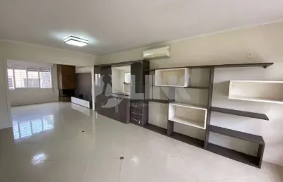Casa de 4 quartos 2 suítes e 4 vagas à venda no bairro chácara das pedras em porto alegre