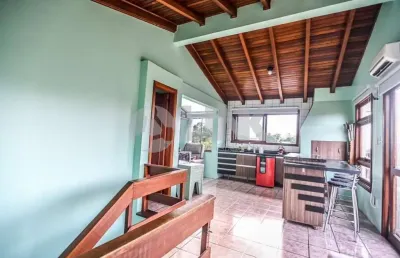 Cobertura de 3 quartos com 2 vagas à venda no bairro teresópolis em porto alegre