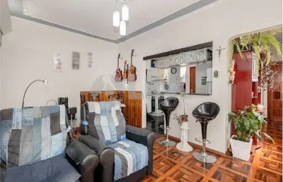 Apartamento de 2 quartos à venda no bairro auxiliadora em porto alegre