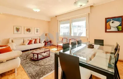 Comprar apartamento de 3 quartos à venda no bairro rio branco em porto alegre