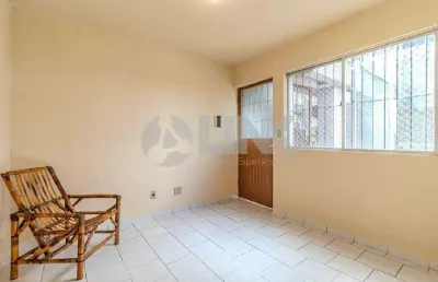 Apartamento de 2 quartos com 1 vaga à venda no bairro rubem berta em porto alegre