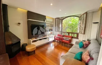 Casa em condomínio com 3 quartos e 5 vagas à venda no bairro cristal em porto alegre