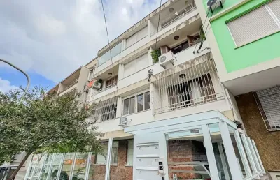 Apartamento com 2 quartos à venda na rua santo antônio, 591, floresta, porto alegre, 77 m2 por r$ 310.000