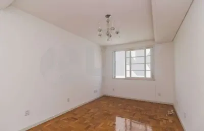 Apartamento de 2 quartos com 1 vaga à venda no bairro auxiliadora em porto alegre
