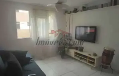 Apartamento com 2 quartos à venda na rua igarapé-açu, 352, camorim, rio de janeiro, 52 m2 por r$ 190.000