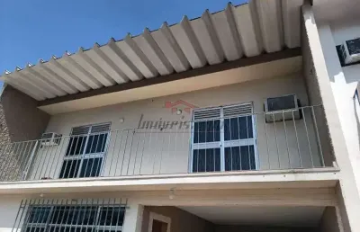 Casa em condomínio fechado com 3 quartos à venda na estrada do tindiba, 1040, pechincha, rio de janeiro, 220 m2 por r$ 579.990