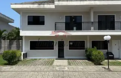 Casa em condomínio fechado com 3 quartos à venda na rua manhuaçu, 599, vargem grande, rio de janeiro, 200 m2 por r$ 690.000