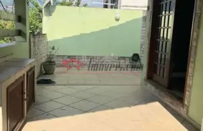 Casa em condomínio fechado com 3 quartos à venda na rua suzano, 200, freguesia (jacarepaguá), rio de janeiro, 136 m2 por r$ 400.000