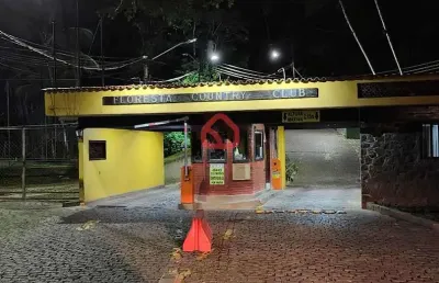 Casa em condomínio fechado com 3 quartos à venda na estrada bougainville, 442, jacarepaguá, rio de janeiro, 130 m2 por r$ 175.000