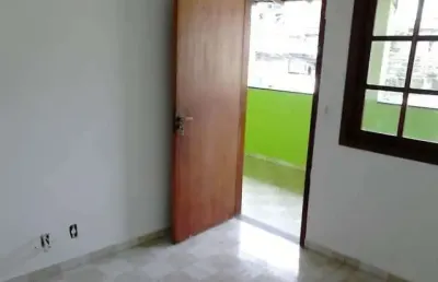 Casa com 2 quartos à venda na rua lagolândia, 40, taquara, rio de janeiro, 80 m2 por r$ 300.000