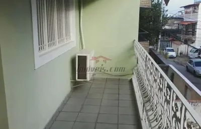 Casa em condomínio fechado com 2 quartos à venda na rua das rosas, 859, vila valqueire, rio de janeiro, 182 m2 por r$ 650.000