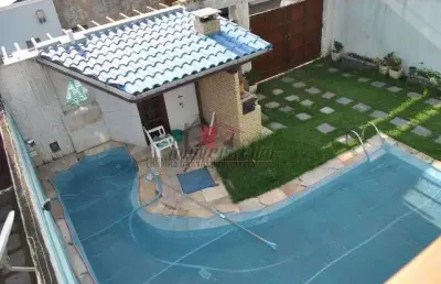 Casa em condomínio fechado com 4 quartos à venda na estrada dos bandeirantes, 11605, jacarepaguá, rio de janeiro, 300 m2 por r$ 700.000