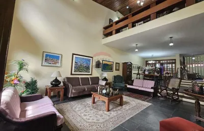 Casa com 4 quartos à venda na Avenida Rio Jutaí, 818, Nossa Senhora das Graças, Manaus