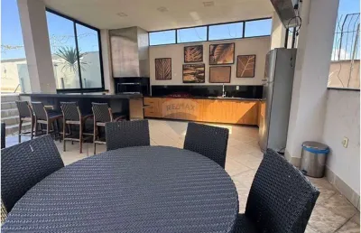 Luxo e exclusividade: apartamento amplo com 295m² com 5 suítes no coração do centro da cidade
