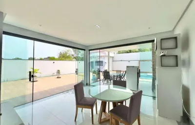 Condomínio marina rio bello, casa com 3 suítes e piscina