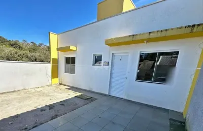 Casa com 2 quartos para alugar na avenida vidal ramos, 752, planta são tiago, piraquara, 40 m2 por r$ 1.300
