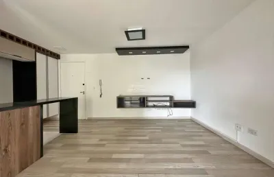 Apartamento com 2 quartos para alugar na rodovia joão leopoldo jacomel, 13328, emiliano perneta, pinhais, 54 m2 por r$ 2.500