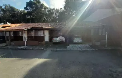 Casa em condomínio fechado com 3 quartos para alugar na rua rio são francisco, 180, jardim esmeralda, colombo, 52 m2 por r$ 2.000