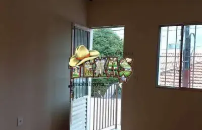 Casa com 3 quartos para alugar na Vila Ré, São Paulo 