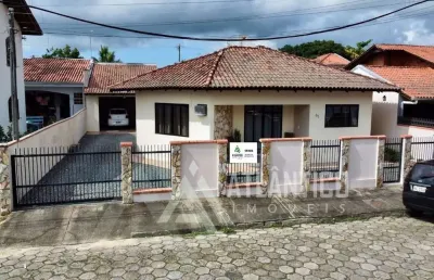 Casa com 3 quartos à venda na Rua João Medeiros, 85, Centro, Balneário Piçarras