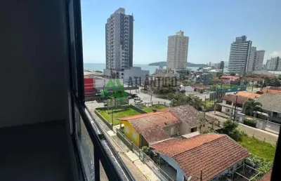 Apartamento com 03 dormitórios,  02 suítes,  2 vagas e com 90m² em centro por r$ 900.000.  imóvel residencial em balneário piçarras/sc.