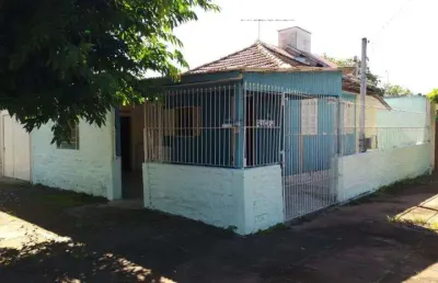Casa de 120 metros quadrados no bairro piratini com 2 quartos