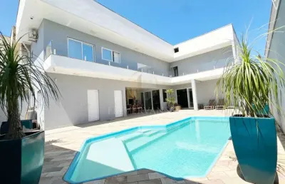 Casa com 3 quartos à venda na Rua La Paz, 214, Balneário Nereidas, Guaratuba