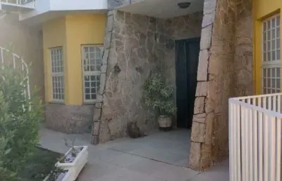 Casa com 5 quartos, com 330 m² a venda por r$ 945.000 e locação r$ 7.830,00 - jardim presidente -